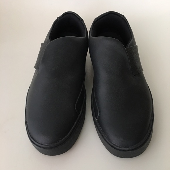 Nike All Black Sneaker Sz 6 - Picture 2 of 8